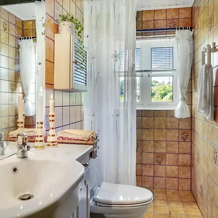 3 Bedroom Cozy In
